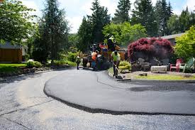 Best Custom Driveway Design  in Farmersville, TX